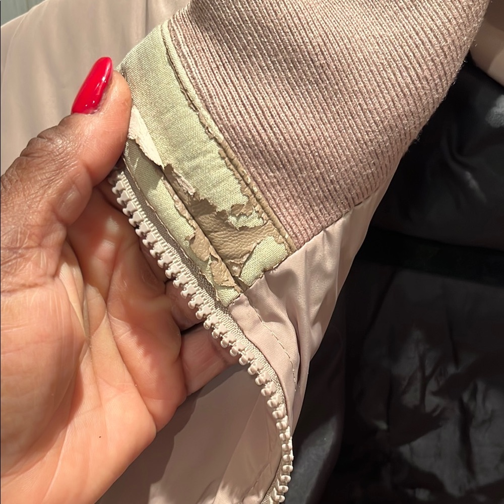 Women's Two-Tone Jacket - Picture 9 of 17